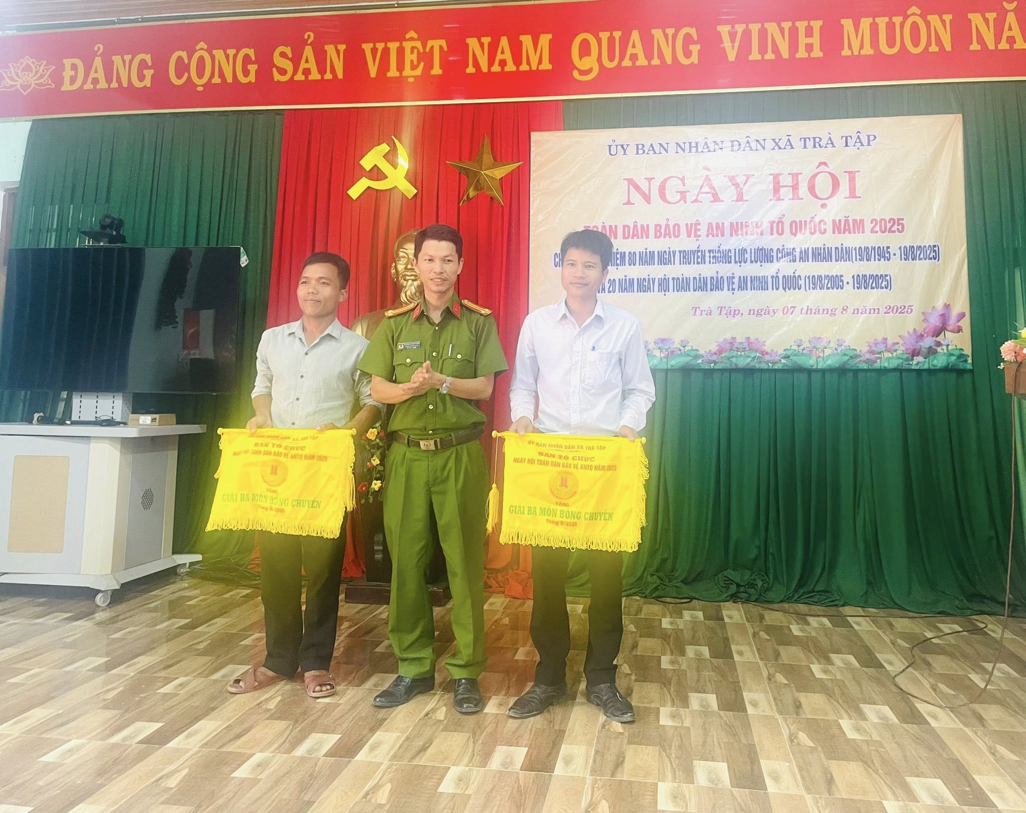 anh tin bai